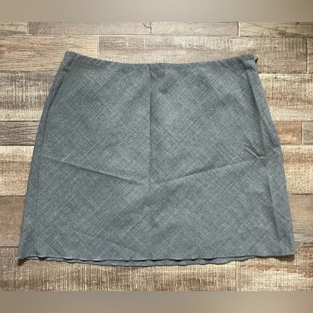 Guess Collection Gray Mini Skirt Size 10